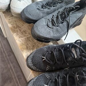Nike AIR VAPORMAX Sneakers 3-pairs  in Black and Gray